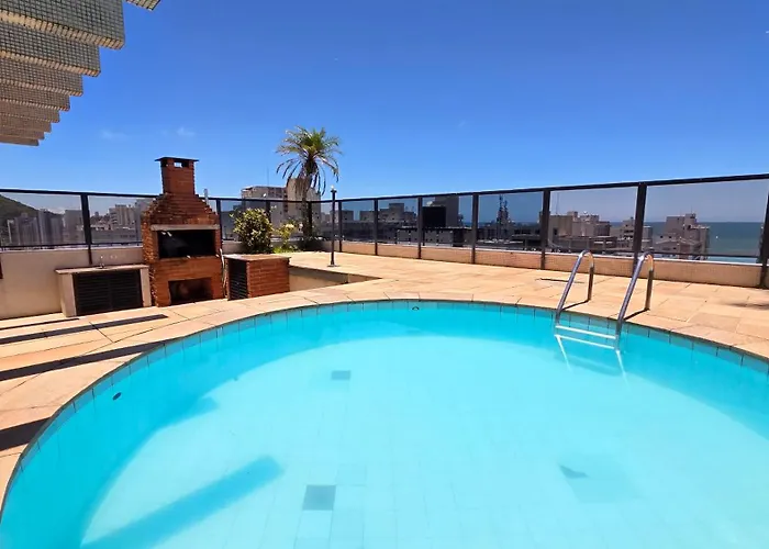 Cobertura 5 Quartos Sendo 4 Suites , Piscina Churrasqueira , Pitangueiras , 4 Vagas Guarujá